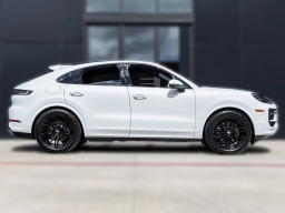 Porsche Cayenne Base Coupe AWD 2026