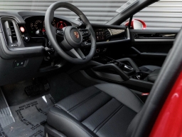 Porsche Cayenne Base Coupe AWD 2026