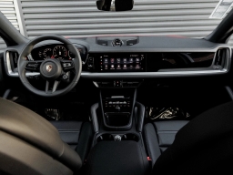 Porsche Cayenne Base Coupe AWD 2026