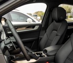 Porsche Cayenne Base Coupe AWD 2026