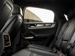 Porsche Cayenne Base Coupe AWD 2026