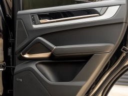 Porsche Cayenne Base Coupe AWD 2026