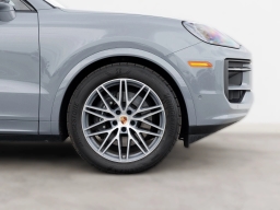 Porsche Cayenne Base Coupe AWD 2026