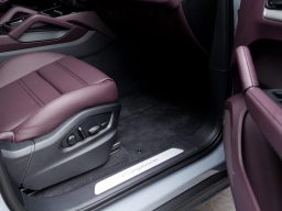 Porsche Cayenne Base Coupe AWD 2026