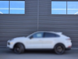 Porsche Cayenne Base Coupe AWD 2026