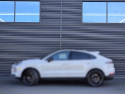 Porsche Cayenne Base Coupe AWD 2026