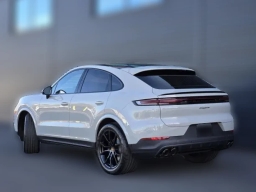 Porsche Cayenne Base Coupe AWD 2026
