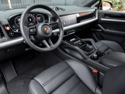 Porsche Cayenne Base Coupe AWD 2026