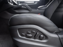 Porsche Cayenne Base Coupe AWD 2026