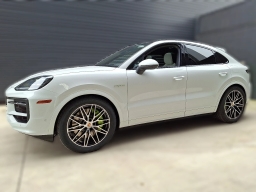 Porsche Cayenne E-Hybrid Coupe AWD 2026