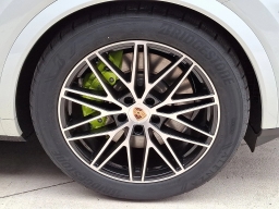 Porsche Cayenne E-Hybrid Coupe AWD 2026