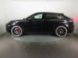 Porsche Cayenne GTS Coupe AWD 2026