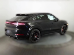 Porsche Cayenne GTS Coupe AWD 2026