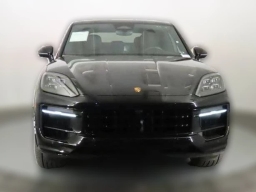 Porsche Cayenne GTS Coupe AWD 2026