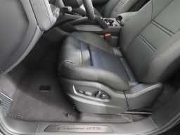 Porsche Cayenne GTS Coupe AWD 2026