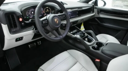 Porsche Cayenne GTS Coupe AWD 2026