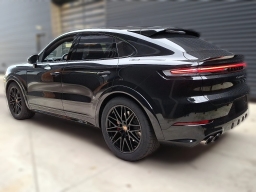 Porsche Cayenne GTS Coupe AWD 2026