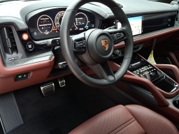 Porsche Cayenne GTS Coupe AWD 2026