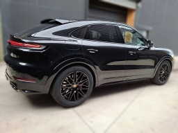 Porsche Cayenne GTS Coupe AWD 2026