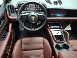 Porsche Cayenne GTS Coupe AWD 2026