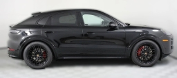 Porsche Cayenne GTS Coupe AWD 2026