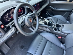Porsche Cayenne GTS Coupe AWD 2026