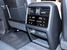 Porsche Cayenne GTS Coupe AWD 2026