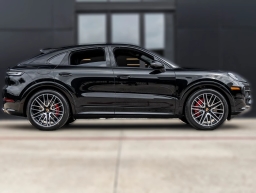 Porsche Cayenne GTS Coupe AWD 2026
