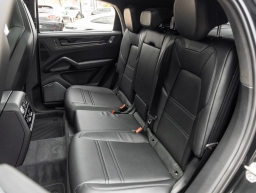 Porsche Cayenne GTS Coupe AWD 2026