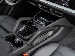 Porsche Cayenne S Coupe AWD 2026