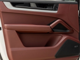 Porsche Cayenne S Coupe AWD 2026