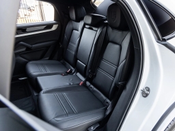 Porsche Cayenne S Coupe AWD 2026