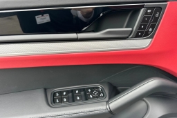 Porsche Cayenne S Coupe AWD 2026