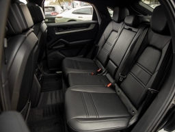 Porsche Cayenne S Coupe AWD 2026