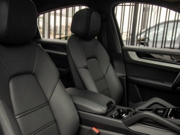 Porsche Cayenne S Coupe AWD 2026