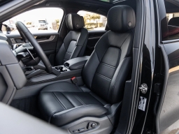 Porsche Cayenne S Coupe AWD 2026