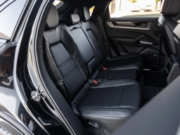 Porsche Cayenne S Coupe AWD 2026