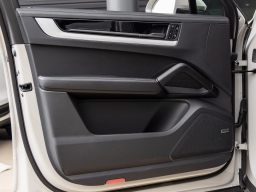 Porsche Cayenne S Coupe AWD 2026