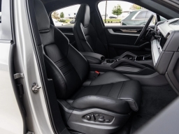 Porsche Cayenne S Coupe AWD 2026