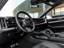 Porsche Cayenne S Coupe AWD 2026