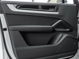 Porsche Cayenne S Coupe AWD 2026