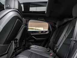 Porsche Cayenne S Coupe AWD 2026