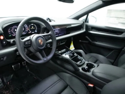 Porsche Cayenne S Coupe AWD 2026