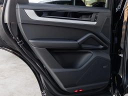 Porsche Cayenne S Coupe AWD 2026