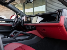 Porsche Cayenne S Coupe AWD 2026