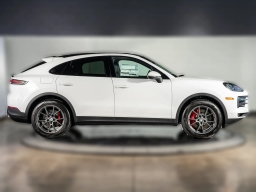 Porsche Cayenne S Coupe AWD 2026