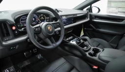 Porsche Cayenne S Coupe AWD 2026