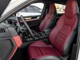 Porsche Cayenne S Coupe AWD 2026