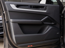 Porsche Cayenne S Coupe AWD 2026