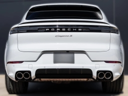 Porsche Cayenne S Coupe AWD 2026